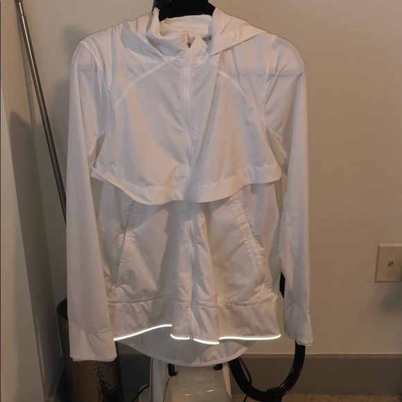 Like new lululemon hooded white nylon zip up sz 10 - Picture 1 of 2